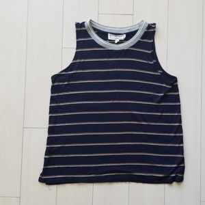 Junior's striped tank top